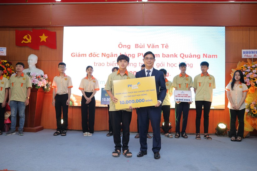 Trường CĐ Quảng Nam khai giảng năm học mới