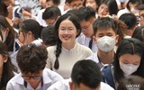 Nữ sinh trường Trần Phú xúc động ngày chia tay cuối cấp ảnh 5