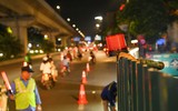 Rào chắn đường Nguyễn Trãi trong đêm