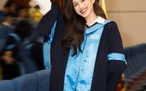 Hoa hậu Đỗ Thị Hà rạng rỡ khoe bằng cử nhân Luật 