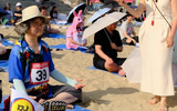 Trai xinh gái đẹp Hàn Quốc dự cuộc thi… không làm gì