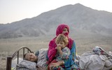 Chùm ảnh người Afghanistan cơ cực khi trốn khỏi Pakistan