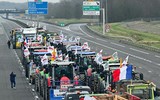 Hình ảnh làn sóng phản đối của nông dân lan rộng khắp châu Âu