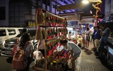Hình ảnh khu phố cổ rực rỡ đón năm Rồng ở Philippines