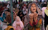 Hình ảnh hàng triệu người Hồi giáo trên khắp thế giới mừng lễ Eid al-Fitr