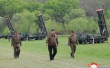 Chùm ảnh ông Kim Jong-un chỉ đạo diễn tập phản công hạt nhân
