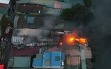 Cháy xưởng sửa ô tô cột khói bốc cao hàng chục mét