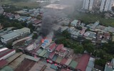 Cháy xưởng sửa ô tô cột khói bốc cao hàng chục mét