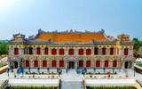 Cận cảnh điện Kiến Trung trăm tỉ mở cửa miễn phí đón khách dịp Tết