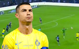 Từ chối hưởng quả phạt 11m, Ronaldo nhận 'mưa' lời khen 