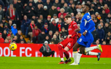 Liverpool hủy diệt Chelsea, vững ngôi đầu Ngoại hạng Anh 