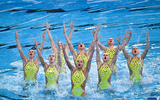 Các VĐV xinh đẹp nổi bật tại giải bơi lội nghệ thuật thế giới 