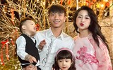Dàn cầu thủ Việt 'lột xác' bảnh bao bên vợ con dịp Tết