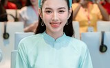 Hoa hậu Thùy Tiên tự tin 'bắn' tiếng Anh tại Hội nghị quốc tế