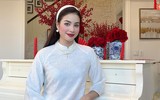Hoa hậu Phạm Hương hé lộ biệt thự tràn ngập màu Tết 