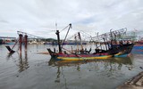 Hiện trường vụ cháy 5 tàu cá thiệt hại hàng chục tỷ đồng tại Nghệ An