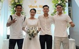 Loạt ảnh hạnh phúc của vợ chồng cựu 'thần đồng' Phan Thanh Hậu