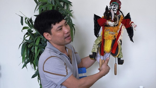 Nghệ nhân Ưu tú Phạm Công Bằng cho biết, phường rối Tế Tiêu lưu giữ hơn 100 tích trò và hàng nghìn con rối được tạo hình sinh động.