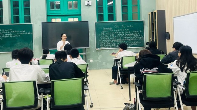 “Tiết 0” môn Ngữ văn tại Trường THCS Trưng Vương, quận Hoàn Kiếm. Ảnh: NTCC