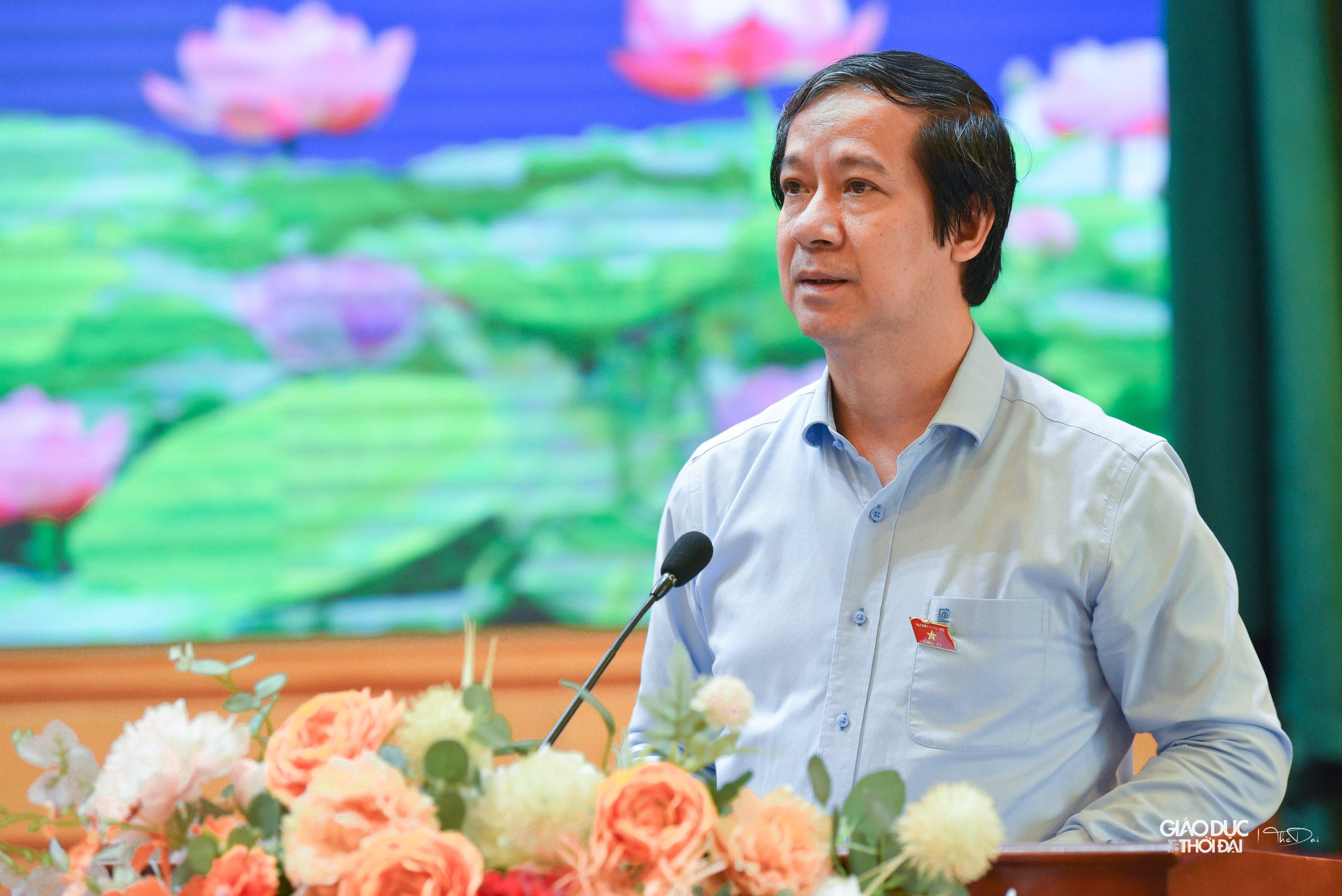 Bộ trưởng Bộ GD&ĐT Nguyễn Kim Sơn tiếp xúc cử tri chiều 30/9 tại UBND quận Hà Đông, Hà Nội.