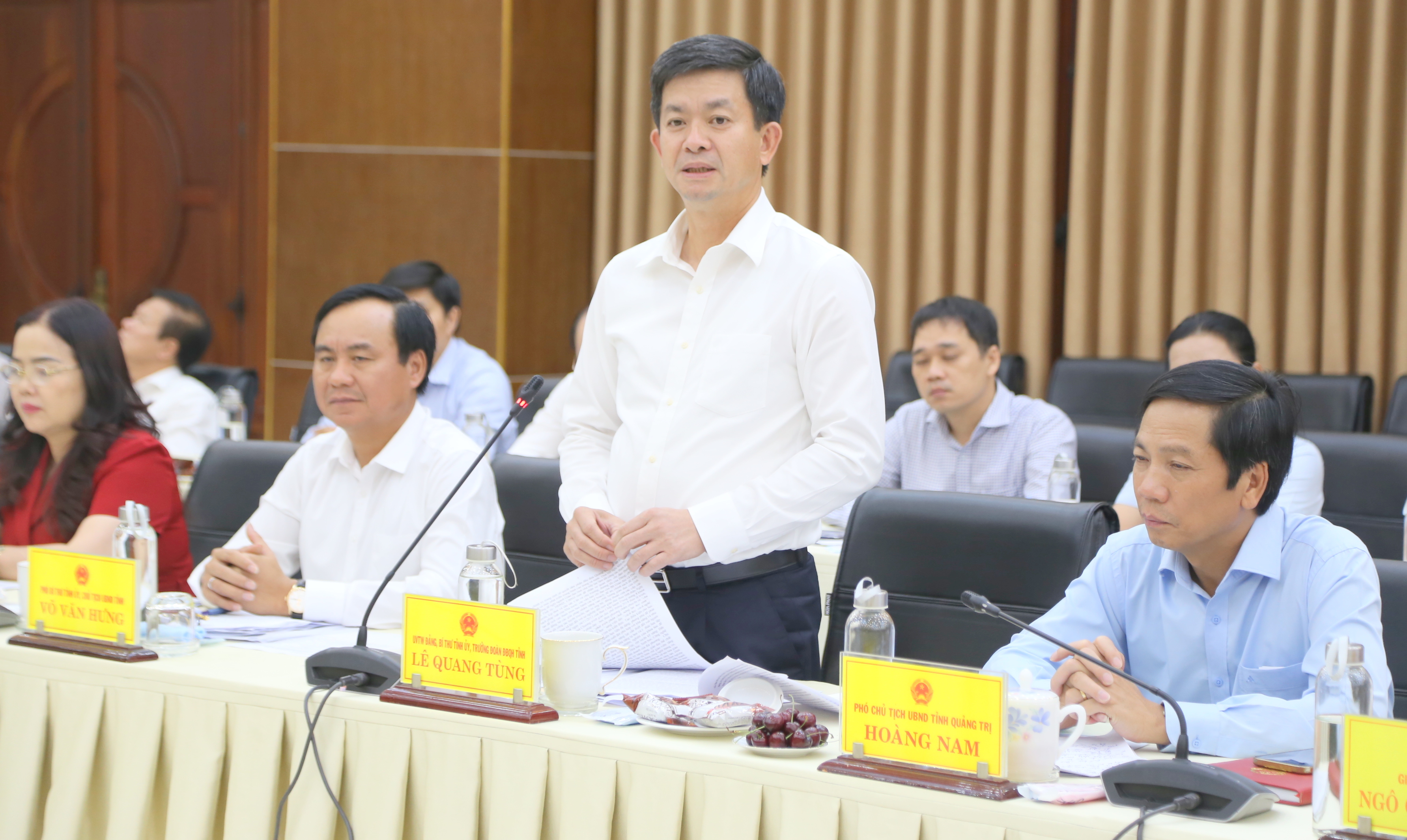 Bộ trưởng Nguyễn Kim Sơn gợi mở phát triển giáo dục Quảng Trị ảnh 5