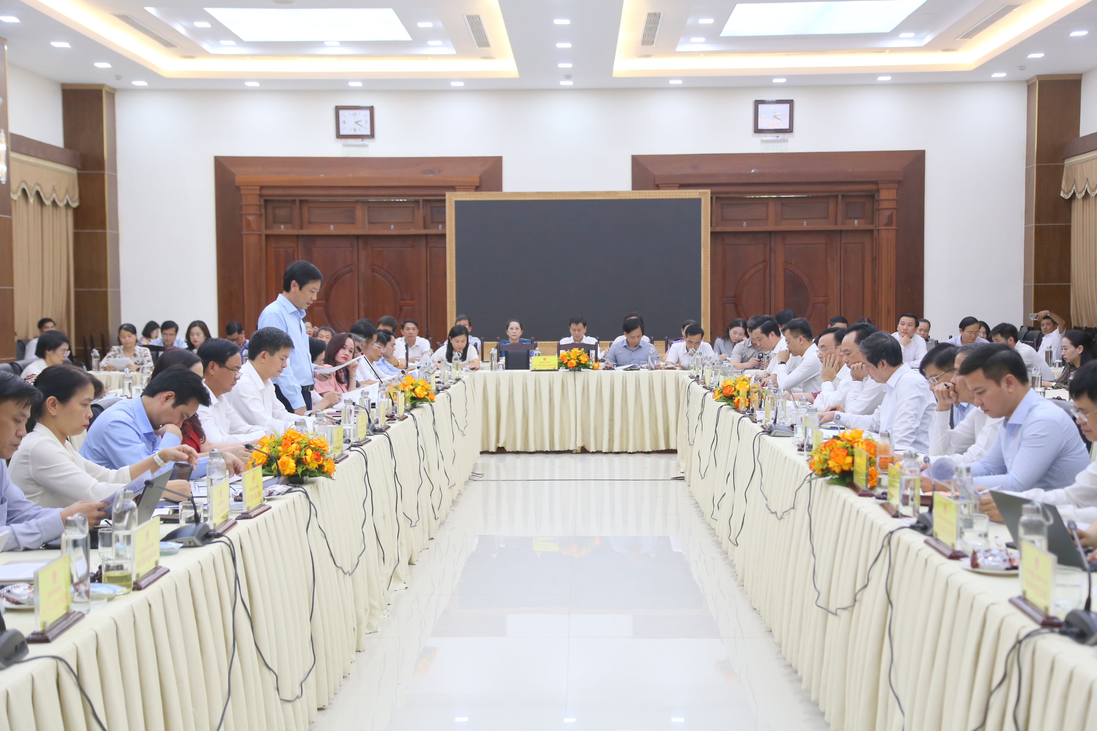 Bộ trưởng Nguyễn Kim Sơn gợi mở phát triển giáo dục Quảng Trị ảnh 1