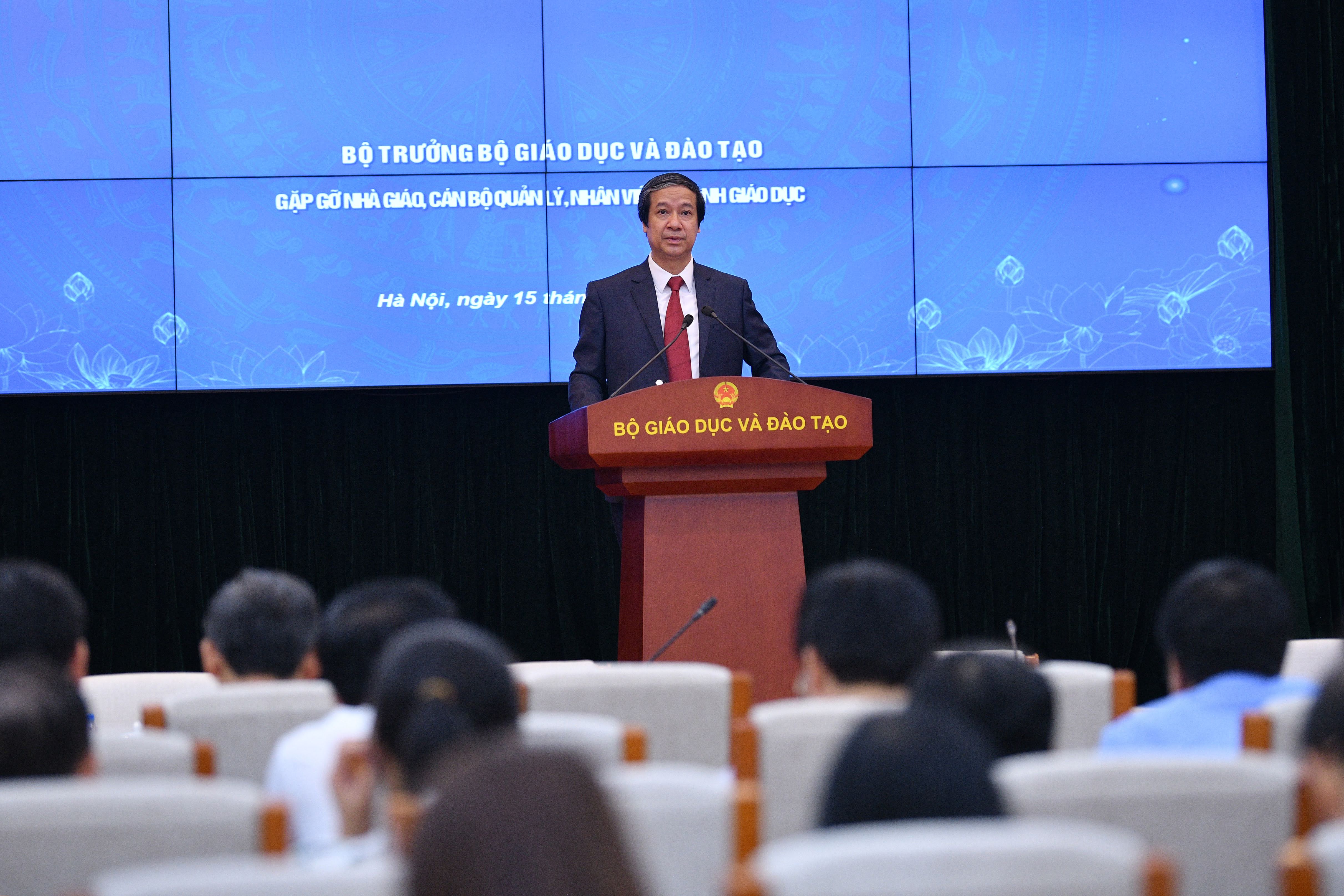Bộ trưởng Nguyễn Kim Sơn nhấn mạnh '4 chữ kiên' để phát triển bền vững giáo dục  ảnh 4