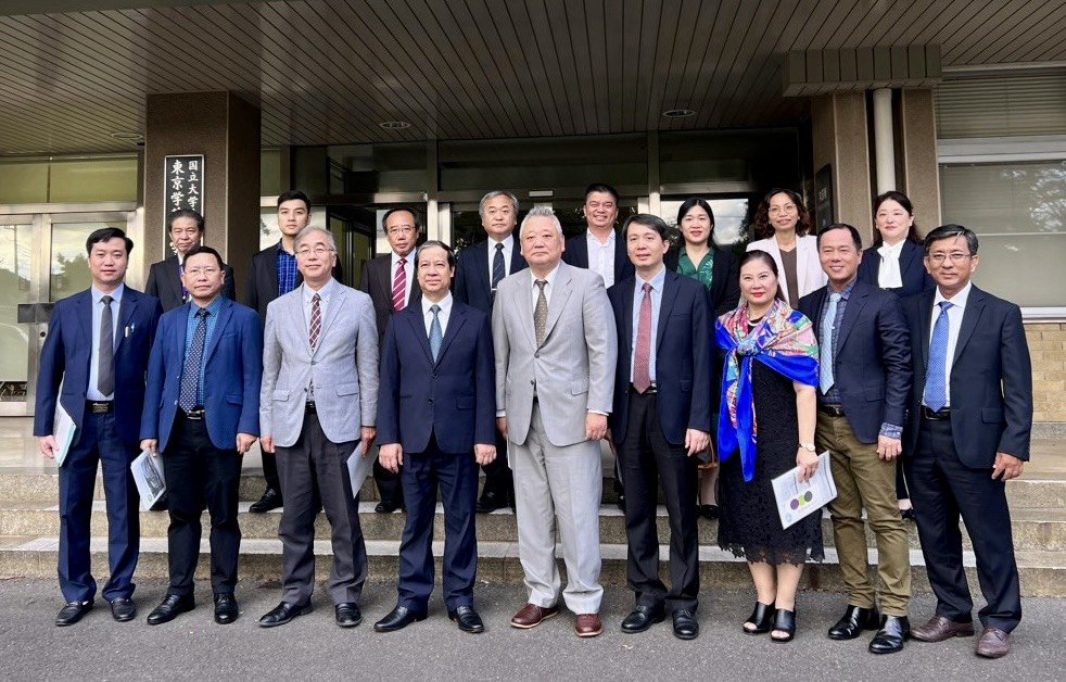 Bộ trưởng Nguyễn Kim Sơn và đoàn công tác Bộ GDĐT thăm Trường Đại học Tokyo Gakugei. ảnh 2