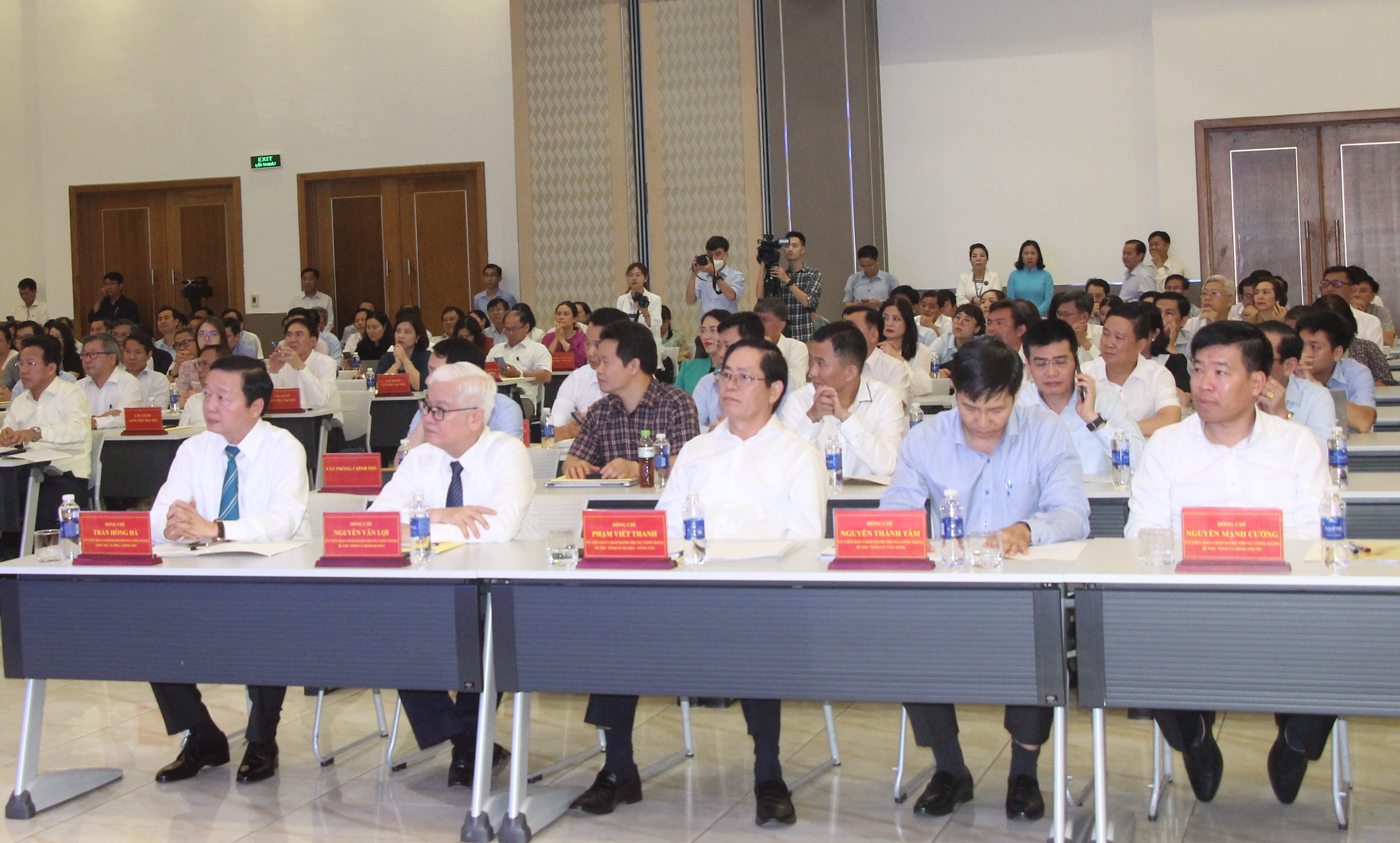 Khai mạc Hội nghị phát triển Giáo dục và Đào tạo vùng Đông Nam Bộ ảnh 1