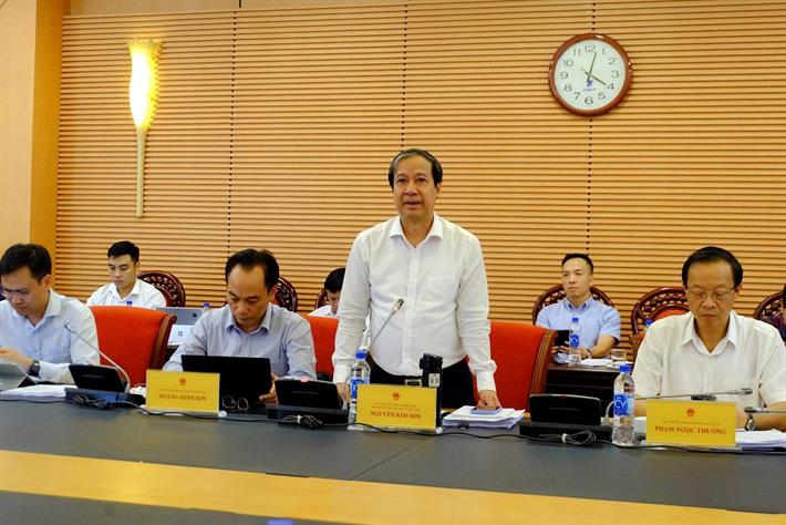 Bộ trưởng Bộ GDĐT Nguyễn Kim Sơn phát biểu tại buổi làm việc