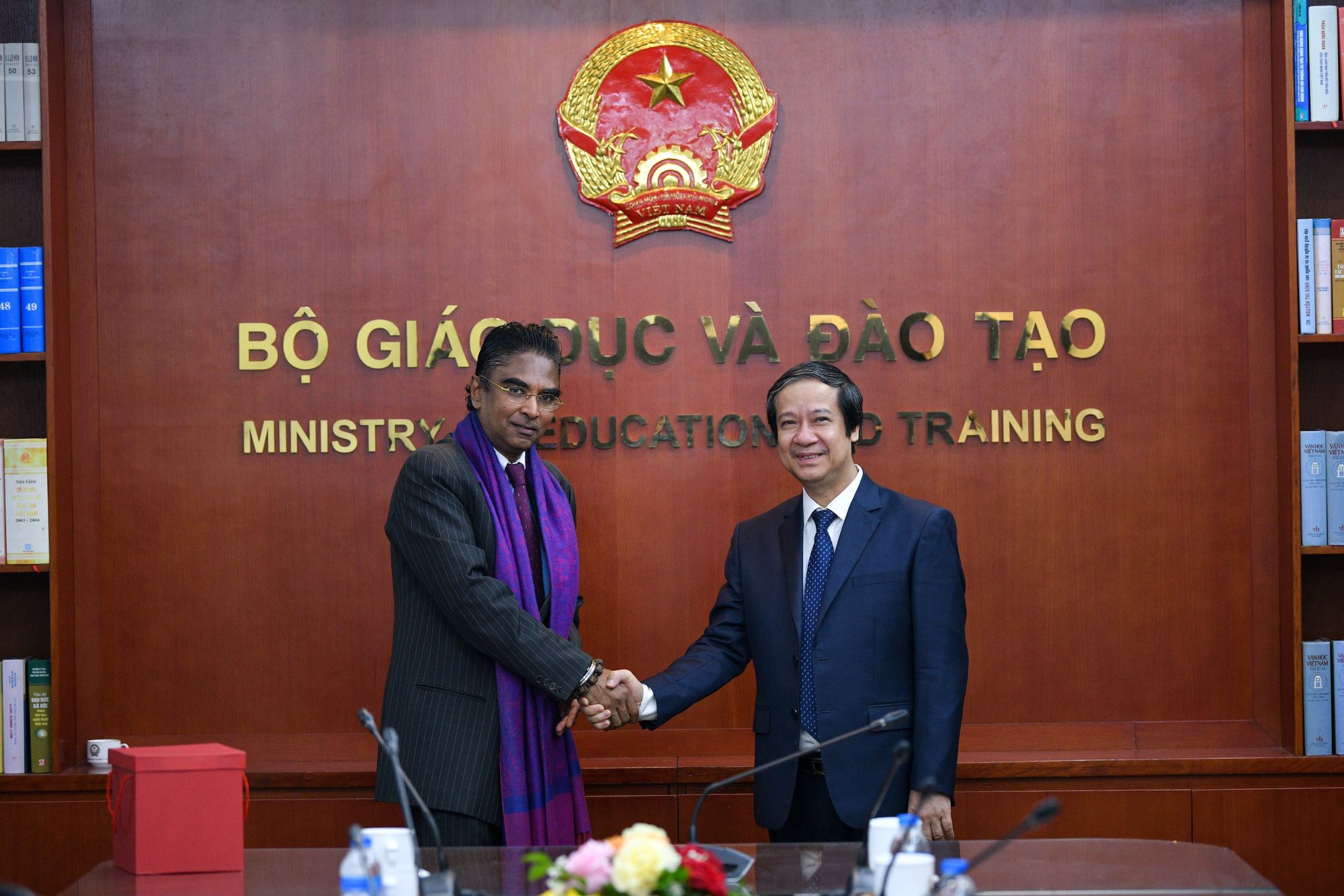 Bộ trưởng Nguyễn Kim Sơn và ngài A.Saj U.Mendis, Đại sứ Sri Lanka tại Việt Nam.