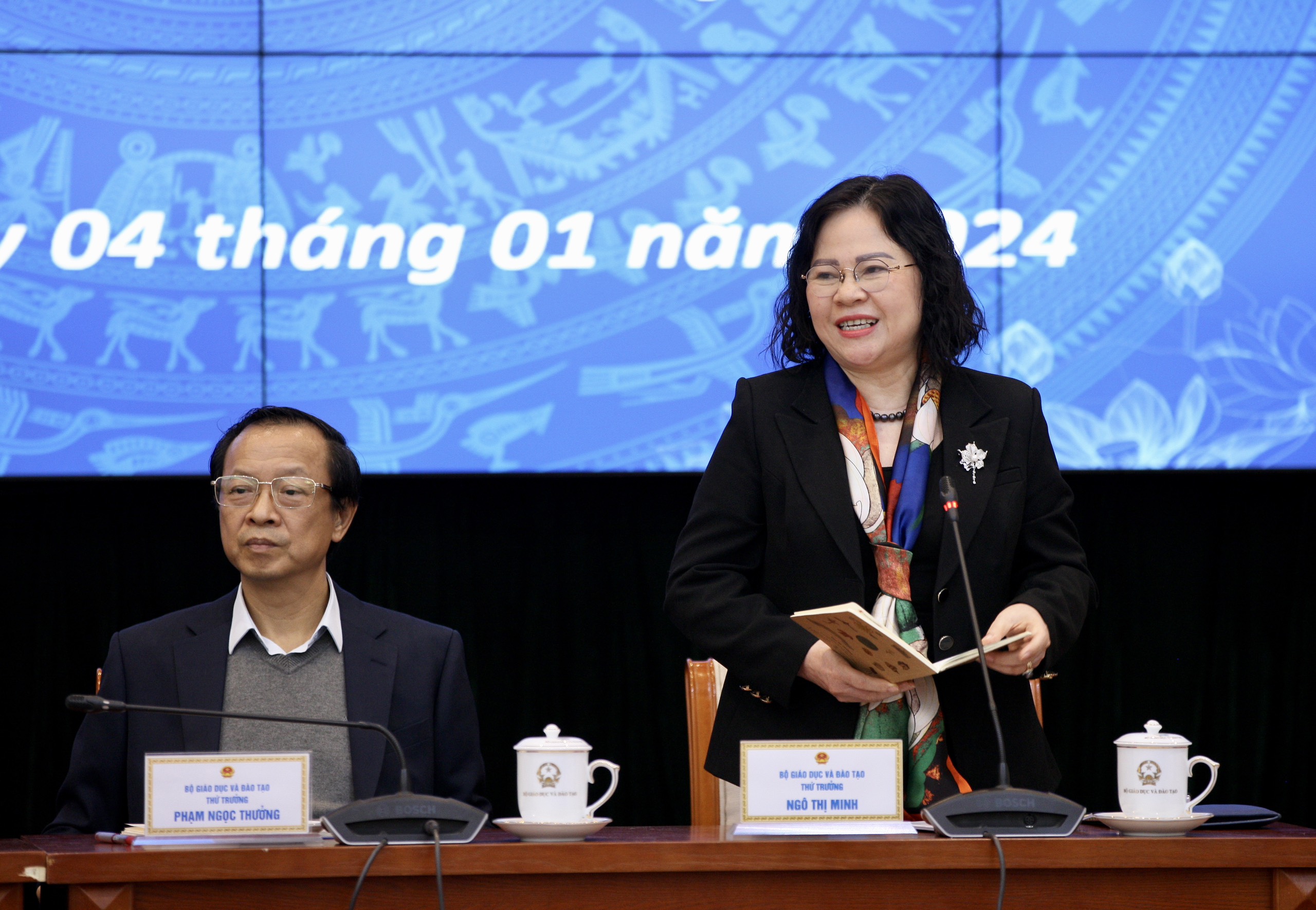 Thứ trưởng Ngô Thị Minh phát biểu tại Hội nghị.