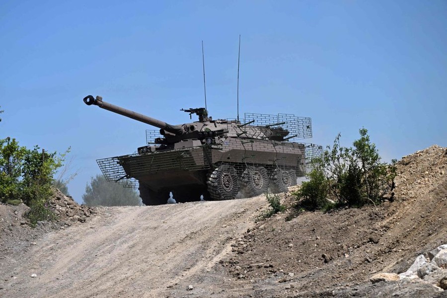 Đức đồng ý gửi xe tăng chủ lực Leopard cho Ukraine