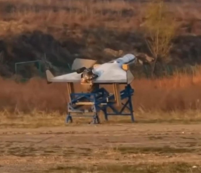 Trung Quốc thử nghiệm UAV cảm tử nhìn giống Shahed-136