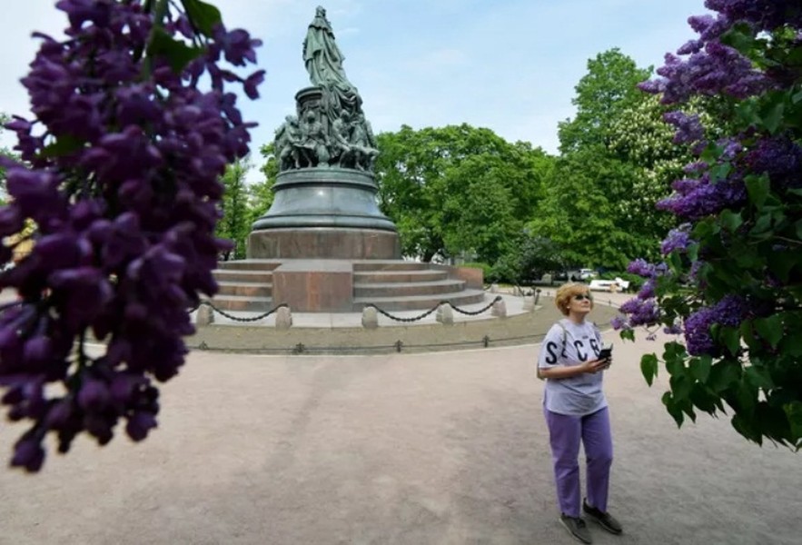 Hoa tử đinh hương gây xao xuyến tại St.Petersburg