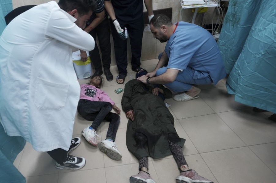 Chùm ảnh các bệnh viện ở Gaza bên bờ vực sụp đổ 