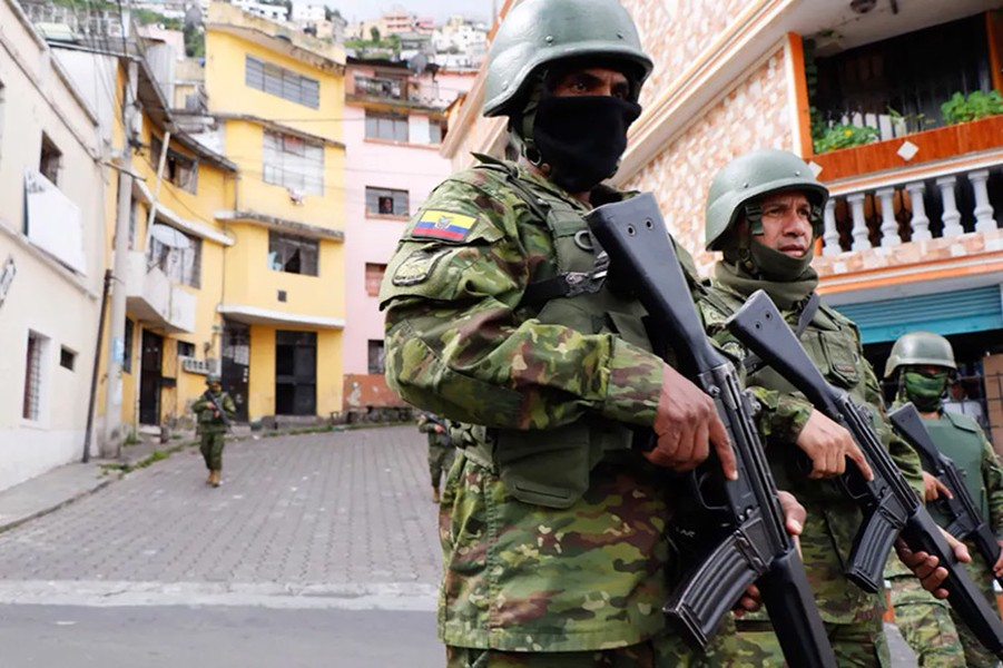Chùm ảnh Ecuador tuyên chiến với các băng đảng ma túy
