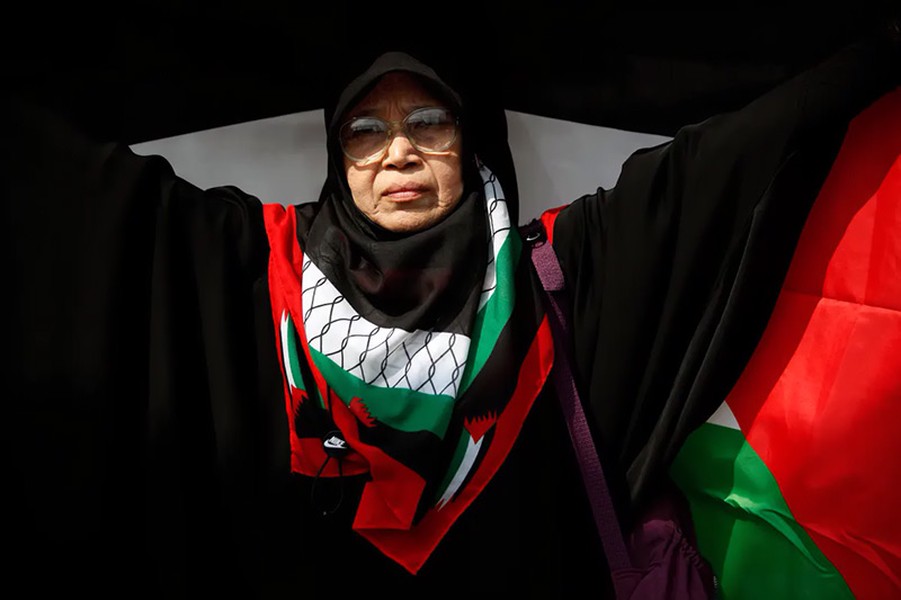 Biển người biểu tình khắp thế giới đánh dấu 100 ngày xung đột Gaza 
