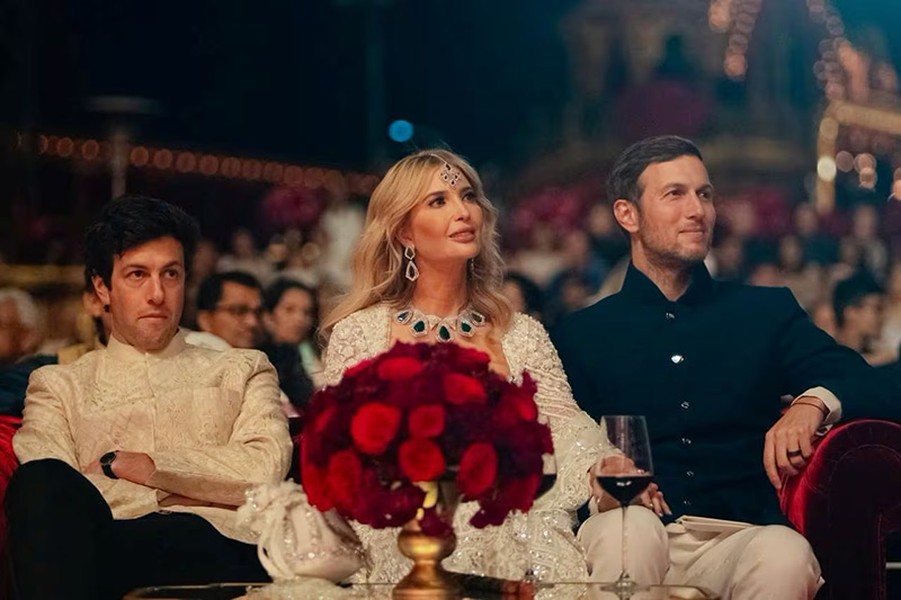 Chùm ảnh người nổi tiếng trong tiệc trước đám cưới xa hoa của con tỷ phú ở Ấn Độ