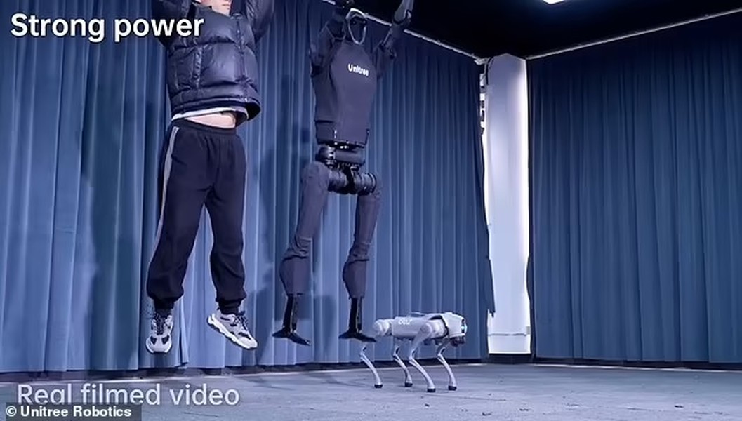 Video robot 2 chân của Trung Quốc xác lập kỷ lục về tốc độ
