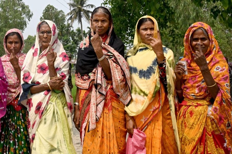 Chùm ảnh Ấn Độ tổ chức cuộc bầu cử lớn nhất thế giới