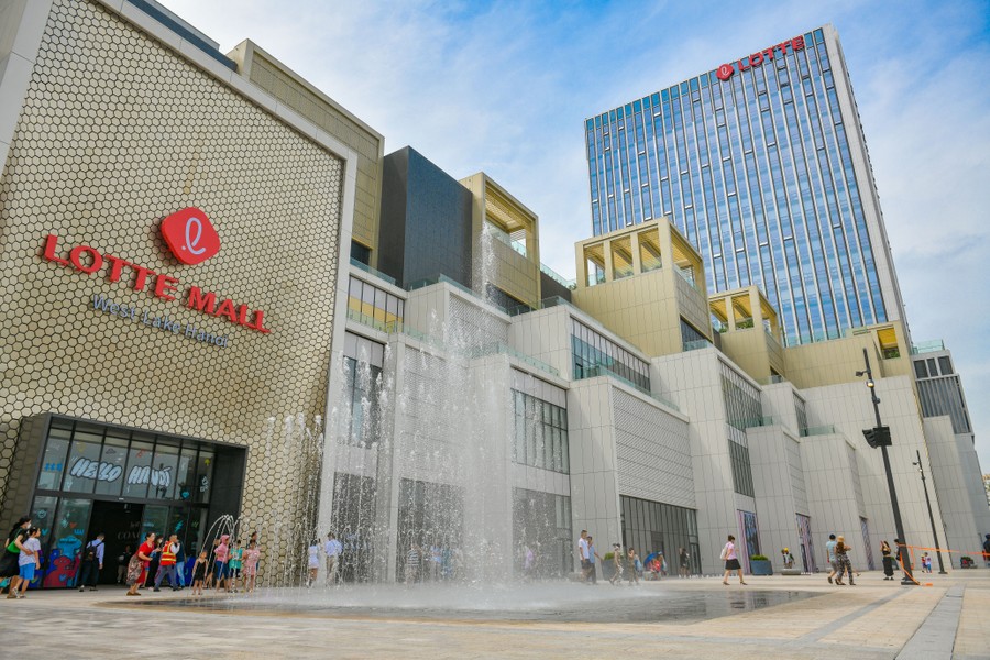 Bên trong tổ hợp thương mại Lotte lớn nhất Việt Nam 