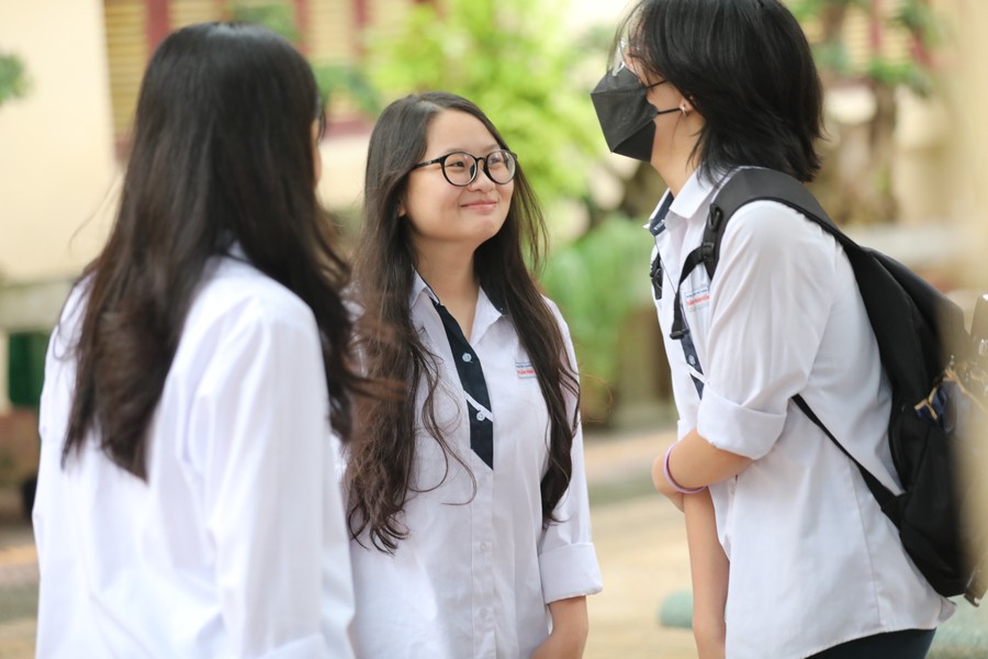 Học sinh THPT Hà Nội hân hoan tựu trường 