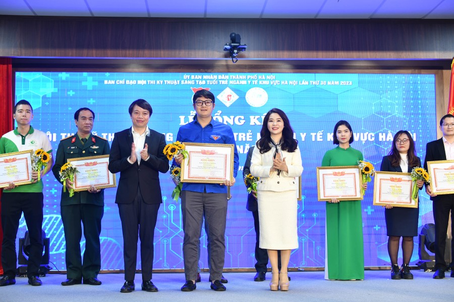 Vinh danh đề tài, kỹ thuật y tế xuất sắc tại Hội thi ngành Y tuổi trẻ Thủ đô