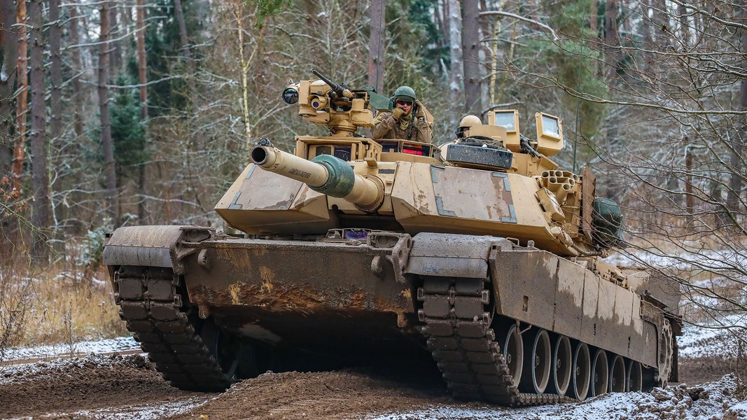 Mỹ yêu cầu Ukraine trả lại xe tăng Abrams?