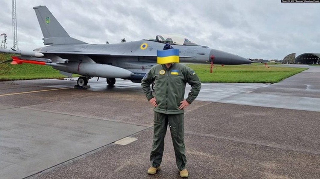 Xuất hiện hình ảnh tiêm kích F-16 Ukraine đã sẵn sàng