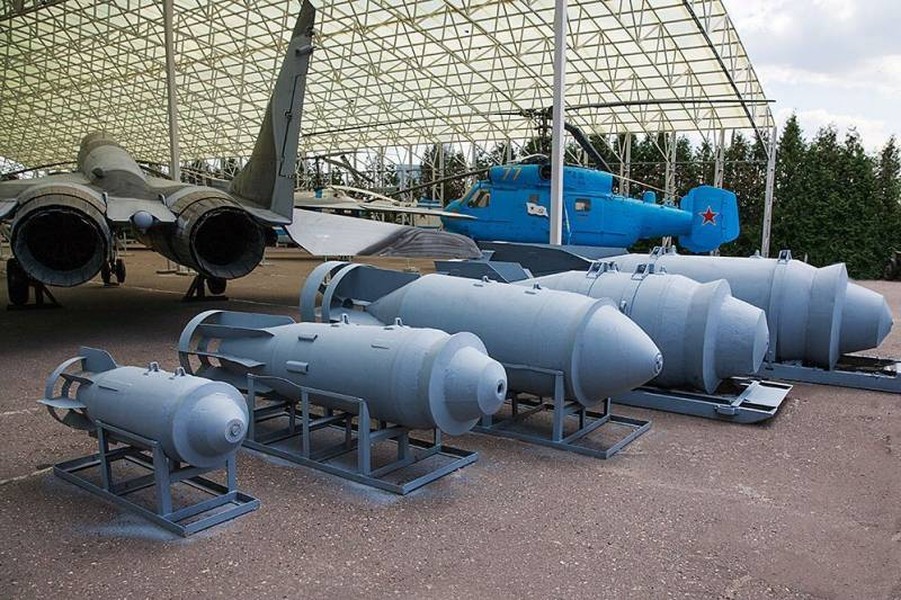 Đề xuất bắt đầu sử dụng bom siêu lớn FAB-9000