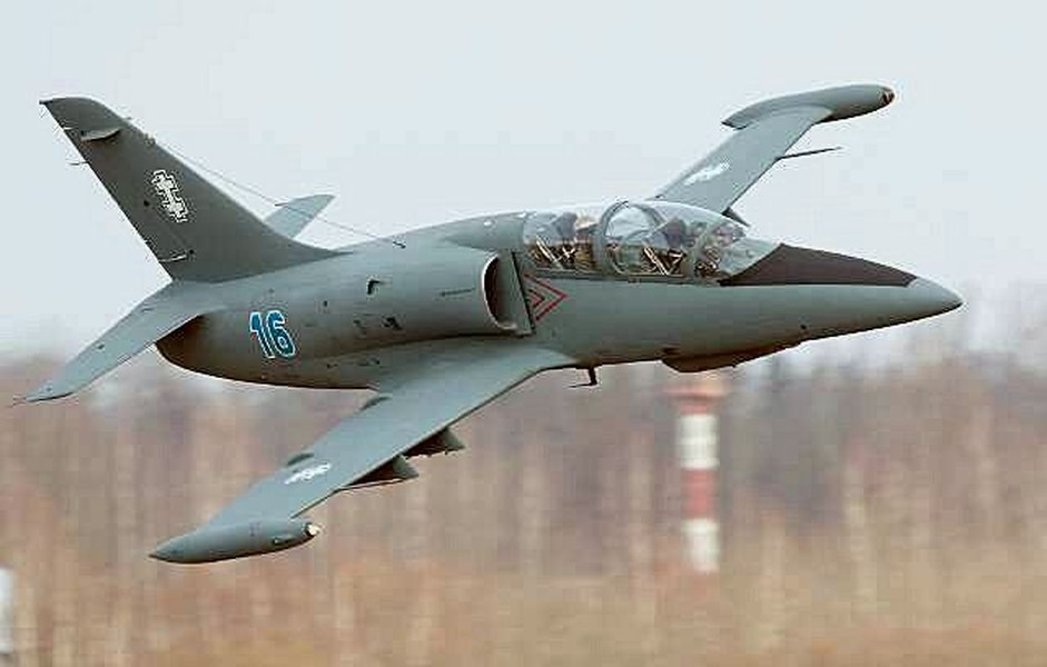 Ukraine nhận cường kích hạng nhẹ L-39ZA trong khi chờ đợi F-16