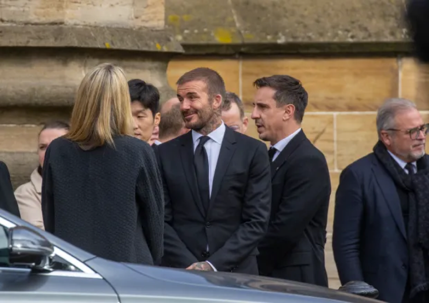 Beckham và nhiều huyền thoại bóng đá tiễn biệt vợ Sir Alex Ferguson