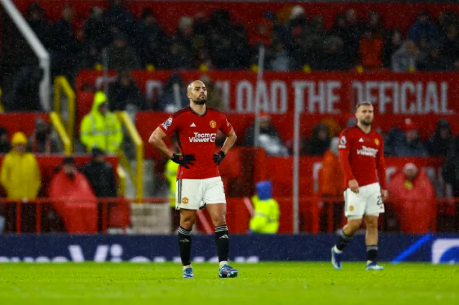 Man Utd thảm bại ‘không thể bào chữa’ ngay tại Old Trafford 